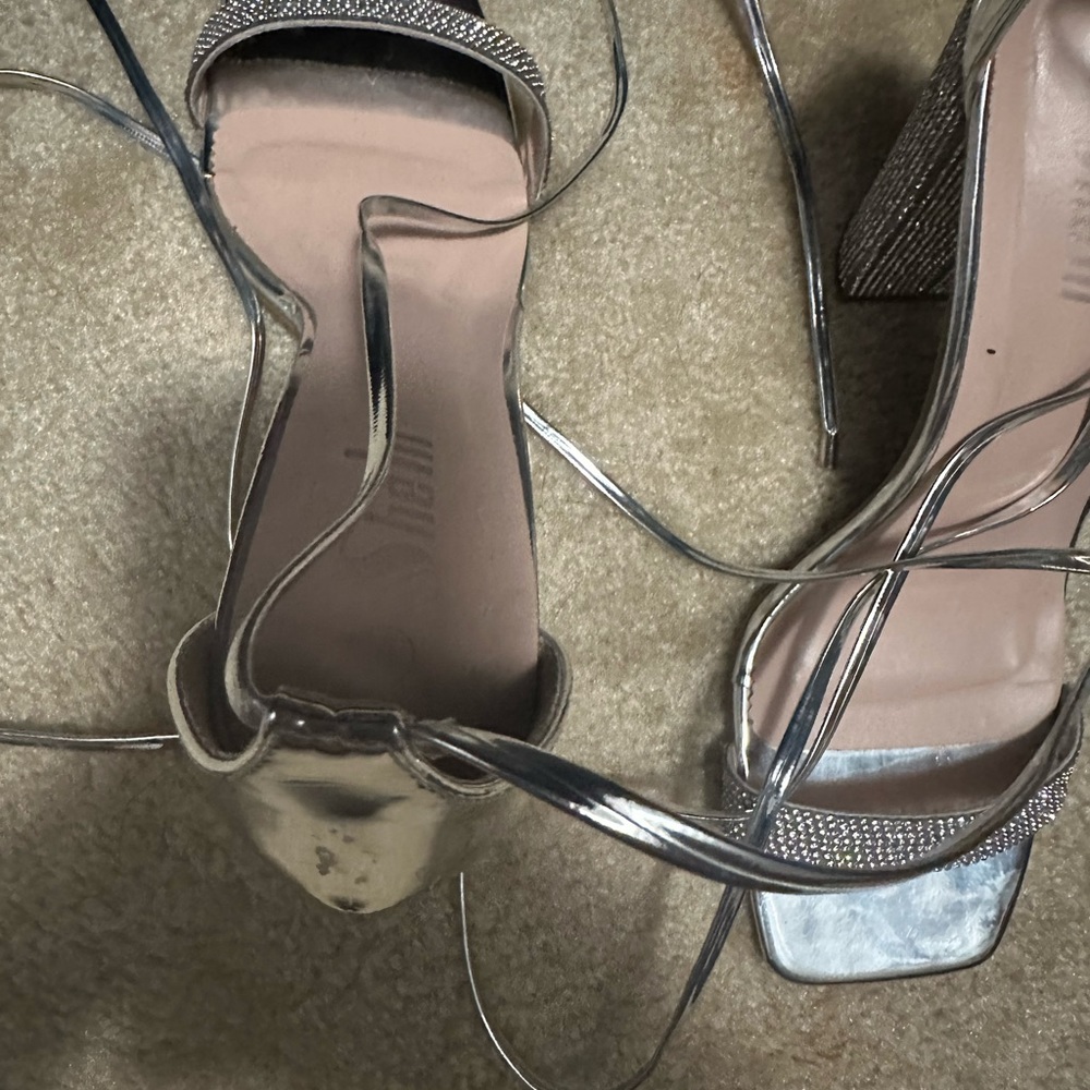 Heels - Picture 2 of 3